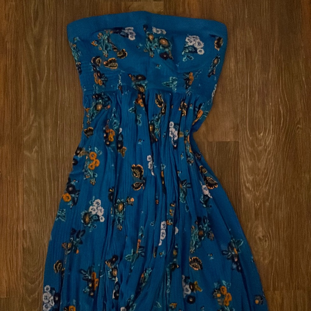 Free People Blue Boho Midi Dress 💙🦋
